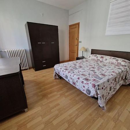 Piso En Estacion De Monforte De Lemos Apartment Exterior photo